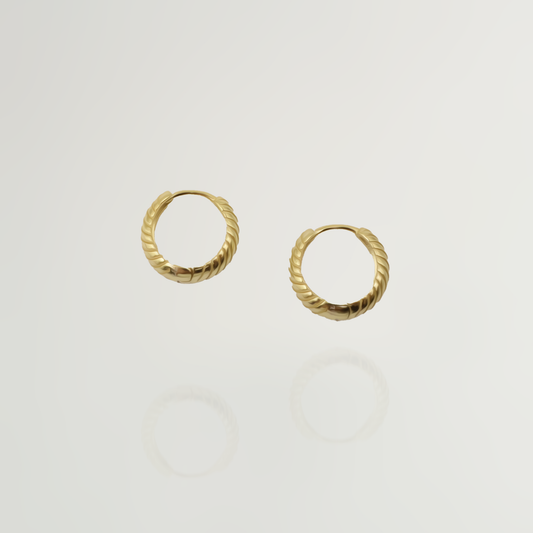 Audrey Huggie Hoop Earrings in Gold